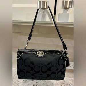 COACH Legacy Top Turnlock 2-Way Baguette Wristlet Black